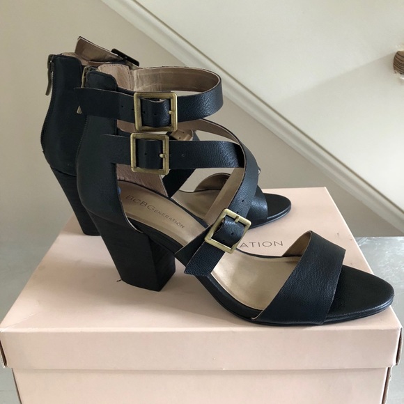 BCBG generation black strap shoes! - Picture 3 of 4